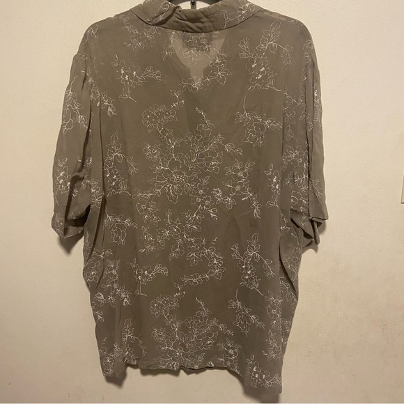 Carole Little Women’s Button Down Silk Sheer Blouse Size 16 Floral Old Money - Picture 2 of 7